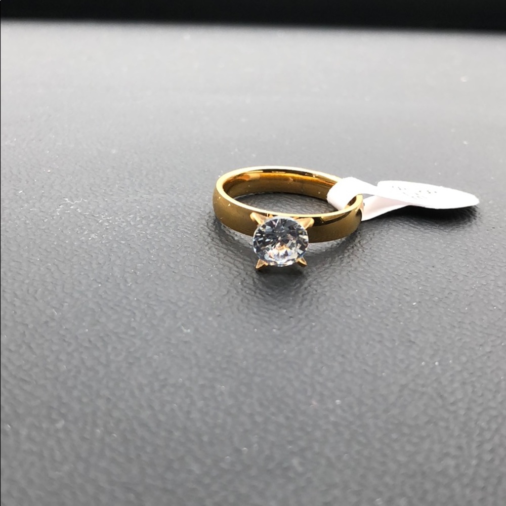 Diamond ring